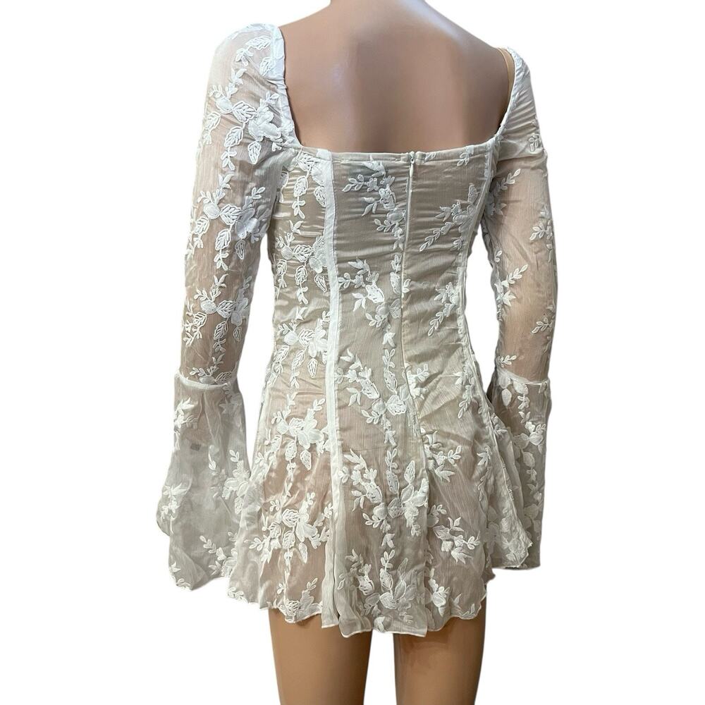 NEW Pretty Little Thing Floral Embroidered Romper Size 2/4 White Coquette Bridal - Picture 4 of 10